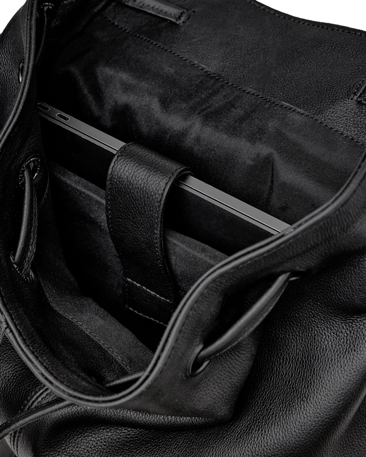 TACTICIAN BACKPACK